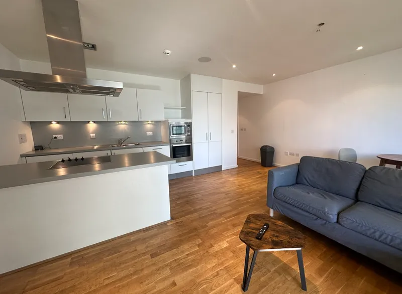 Brayford Waterfront // 2 Bed & 2 Bath // JULY 2026 - Thumbnail 1